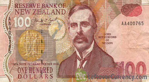 ネルソンのラザフォード卿の肖像が描かれたニュージーランドの100ドル紙幣。.